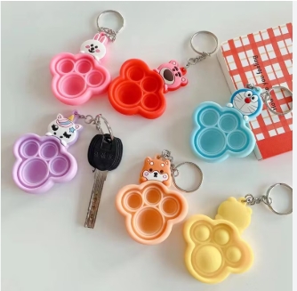 Happy face emoji soft pvc Keyring filling machine